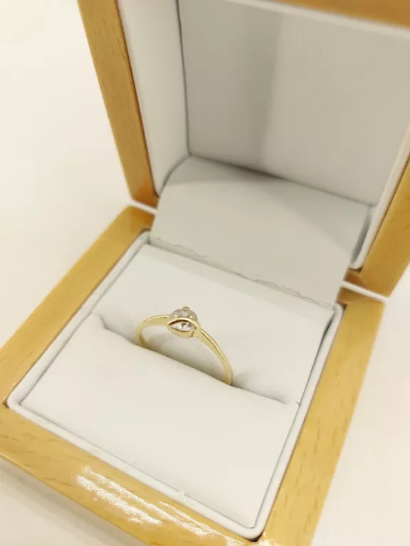 zloty-urokliwy-pierscionek-141g-585-material-15835-2