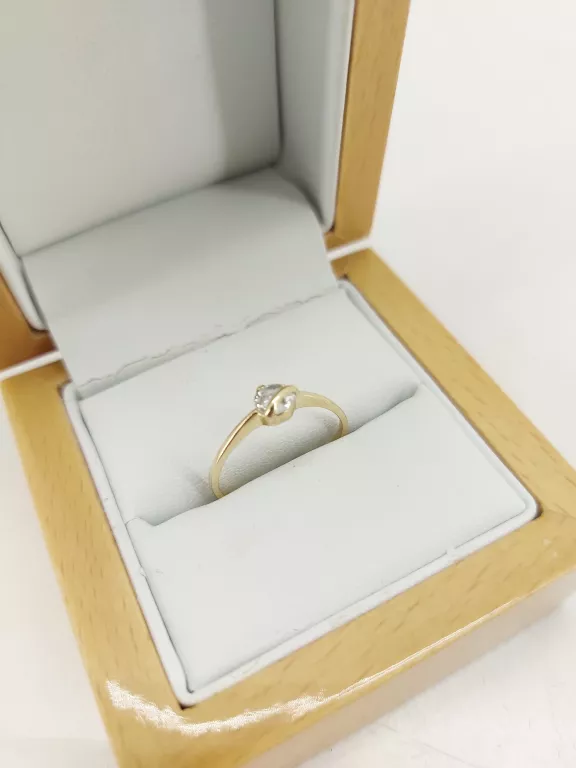 zloty-urokliwy-pierscionek-141g-585-rodzaj-2205-16