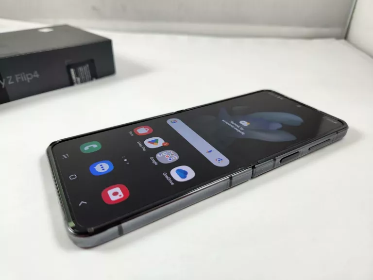 samsung-galaxy-z-flip-4-128gb-pudelko-igla-kod-producenta-sm-f721bzageue
