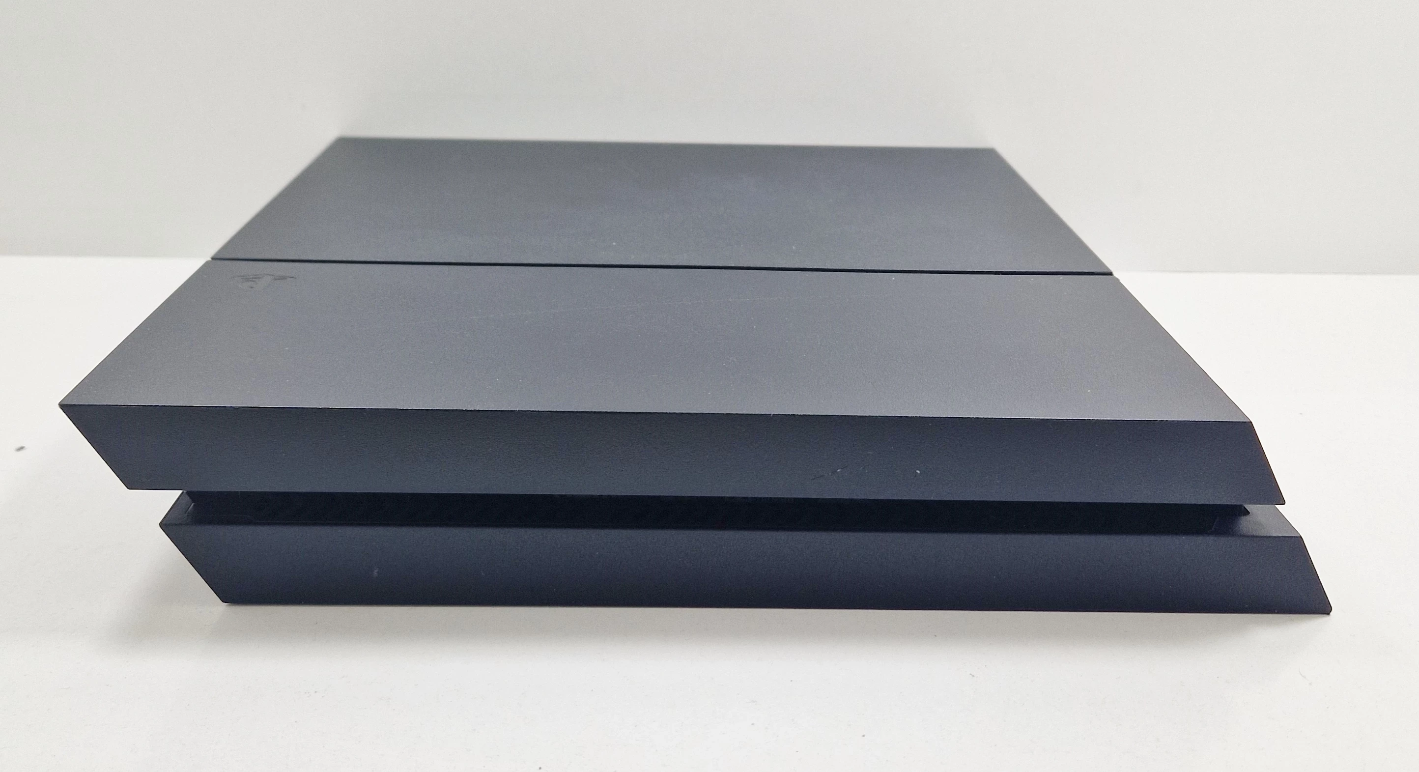 konsola-sony-ps4-cuh-1216b-1tb-pad-kabel-liczba-kontrolerow-w-zestawie-205994-225550