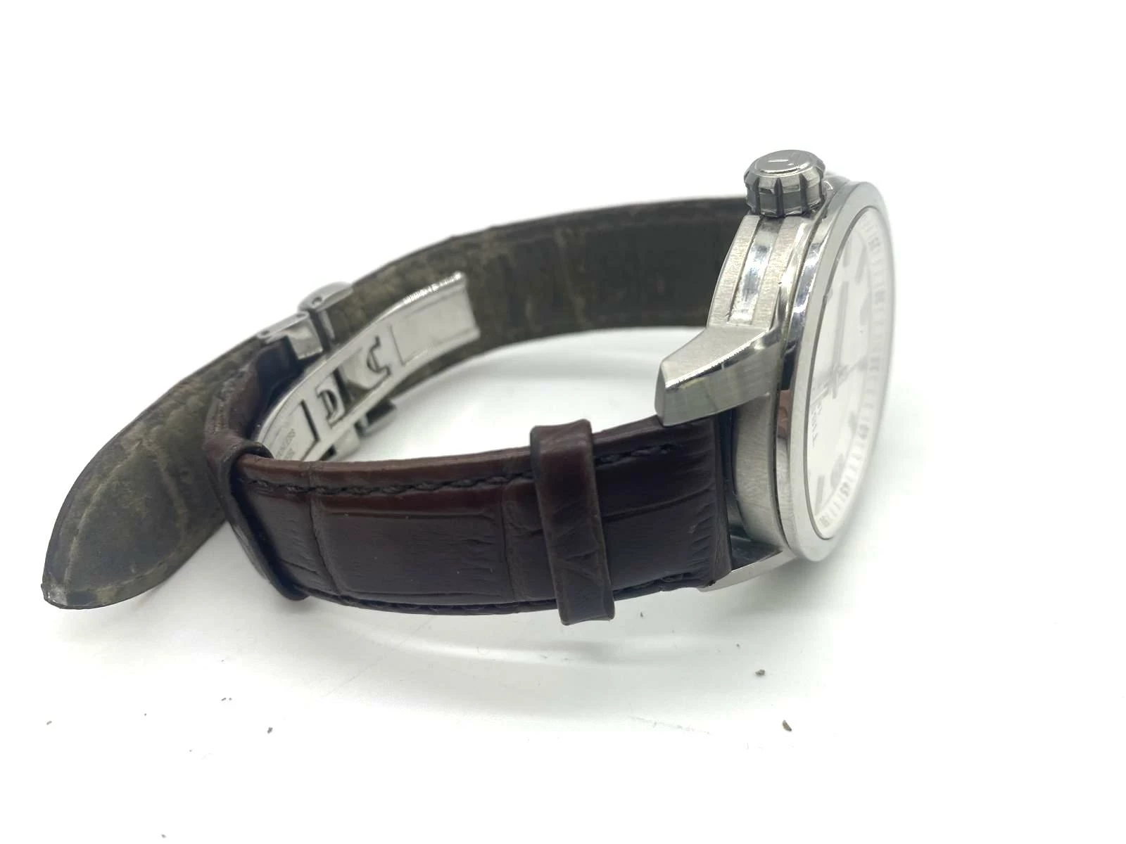 zegarek-tissot-t055410a-sapphire-crystal-ksztalt-koperty-129223-2