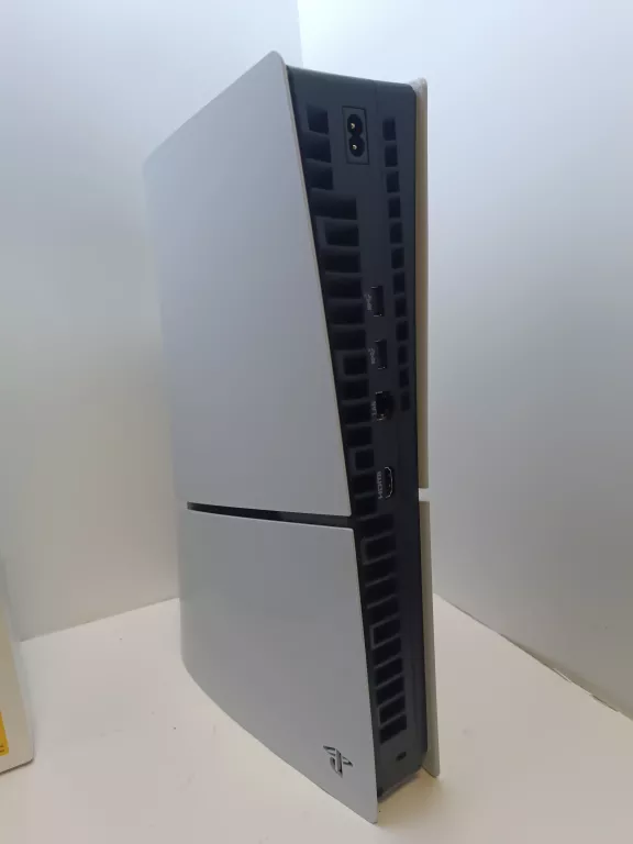 konsola-sony-ps5-cfi-2016-slim-1tb-okablowanie-w-pudelku-ean-gtin-0711719577188