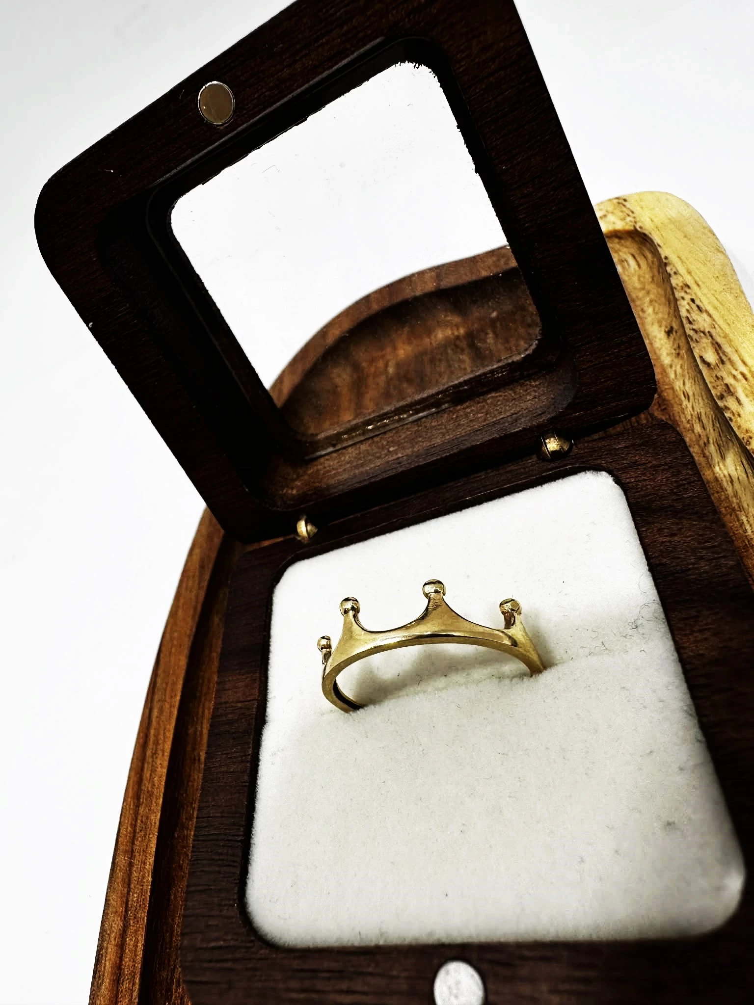 zloty-pierscionek-korona-585-138g-r17-stan-11323-2