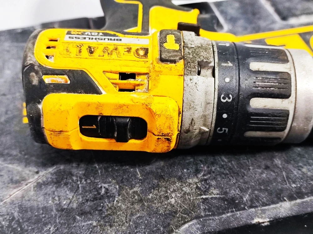 wkretarka-dewalt-dcd796-zasilanie-209202-1769478