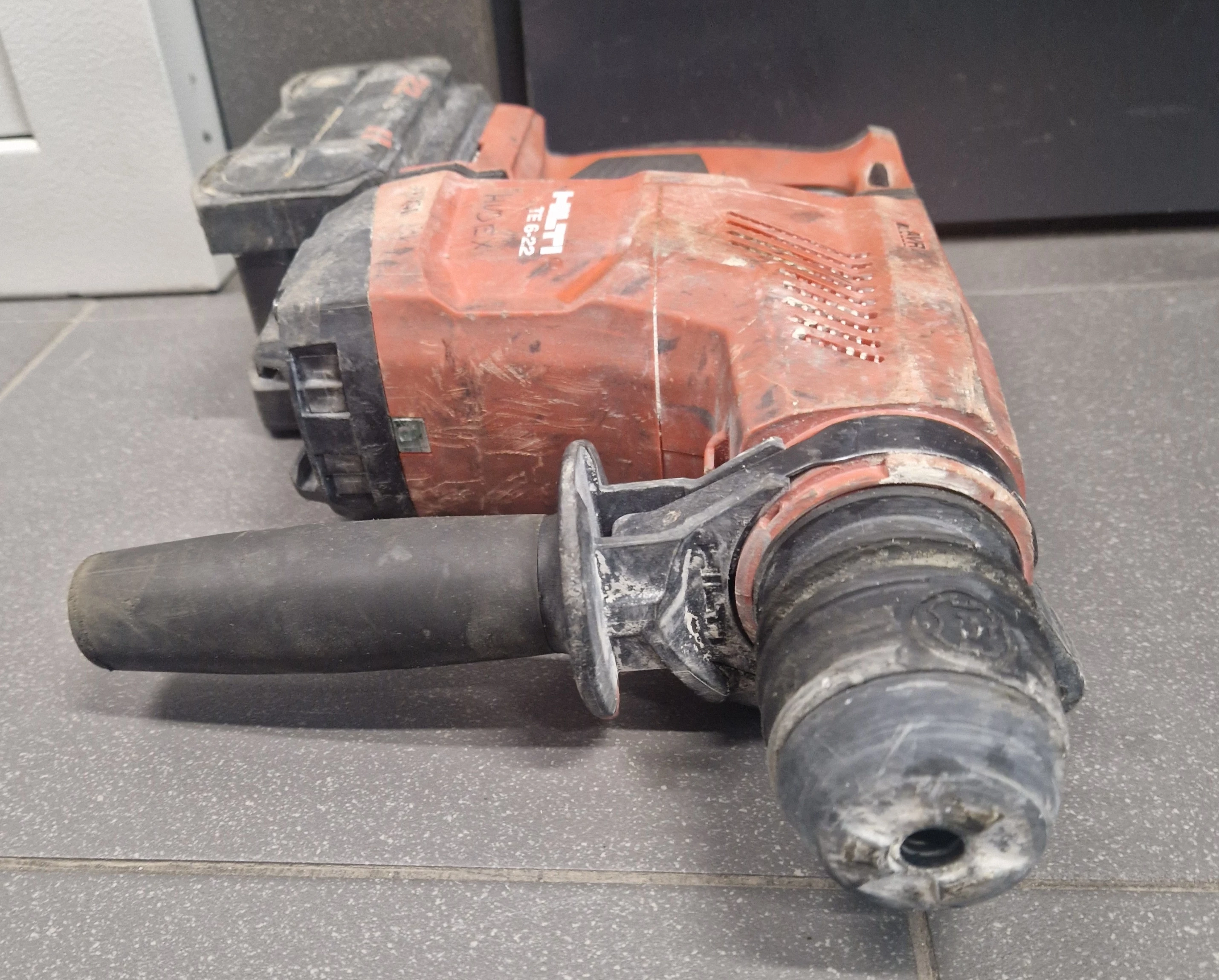 zestaw-hilti-walizka-seminaryjska-2-kielce