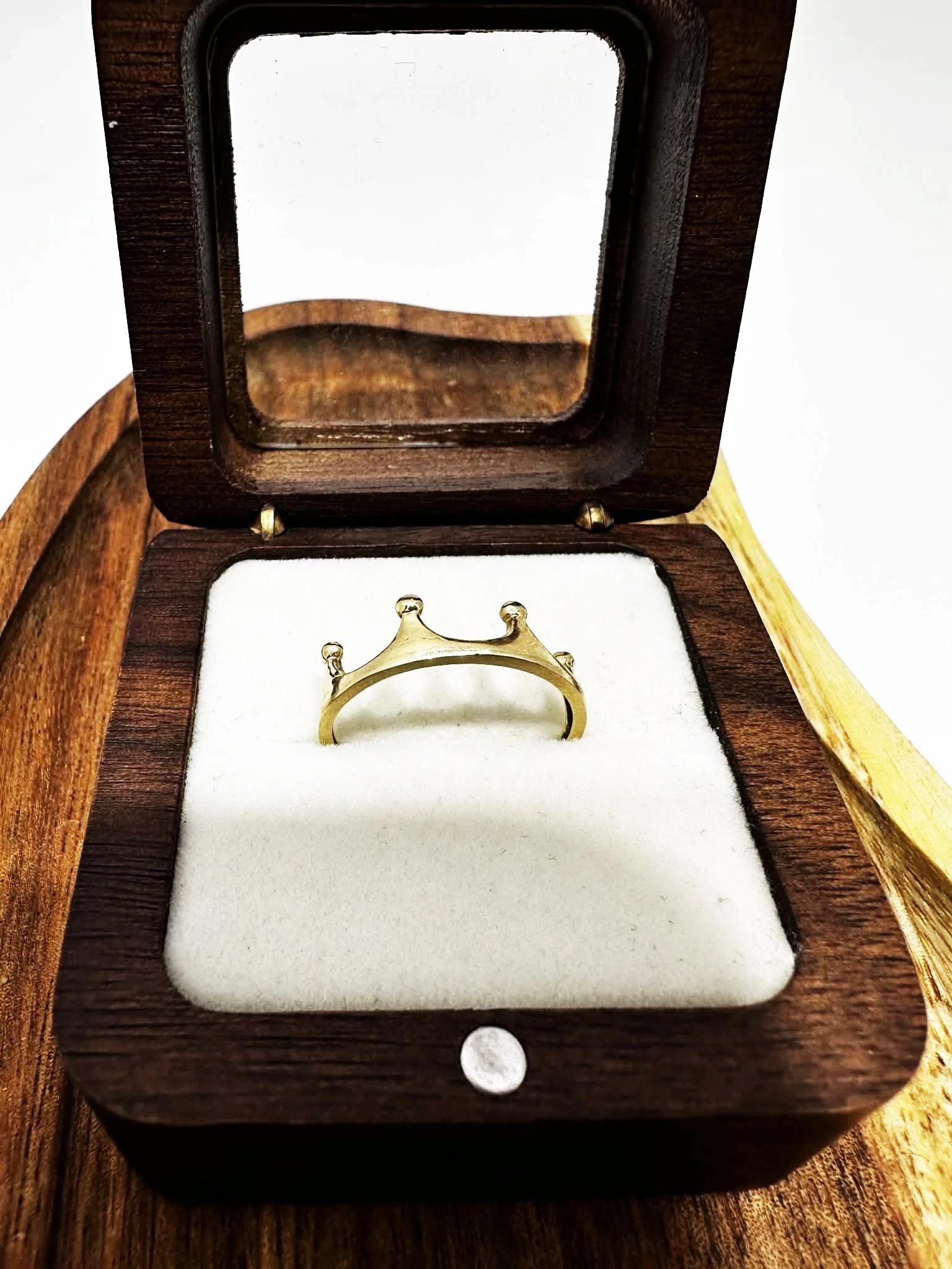 zloty-pierscionek-korona-585-138g-r17-material-15835-2