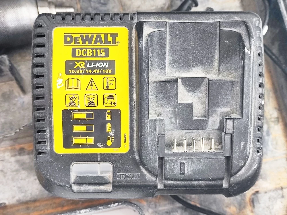 wkretarka-dewalt-dcd796-pojemnosc-akumulatora-000