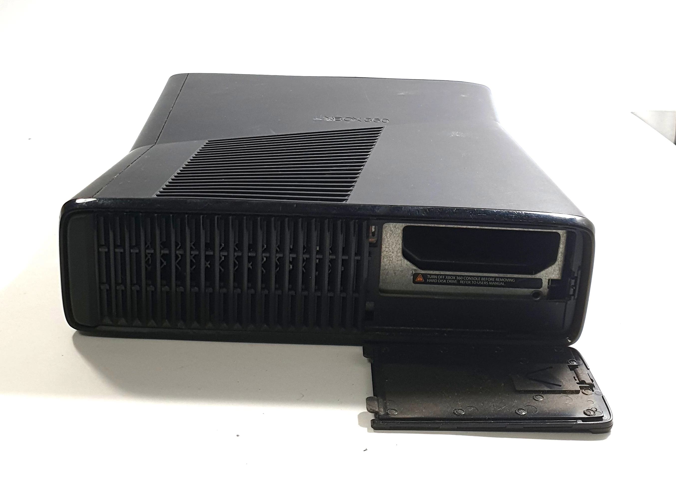 konsola-xbox-360-slim-brak-dyskuokablowanie-kod-producenta-r9g-00209