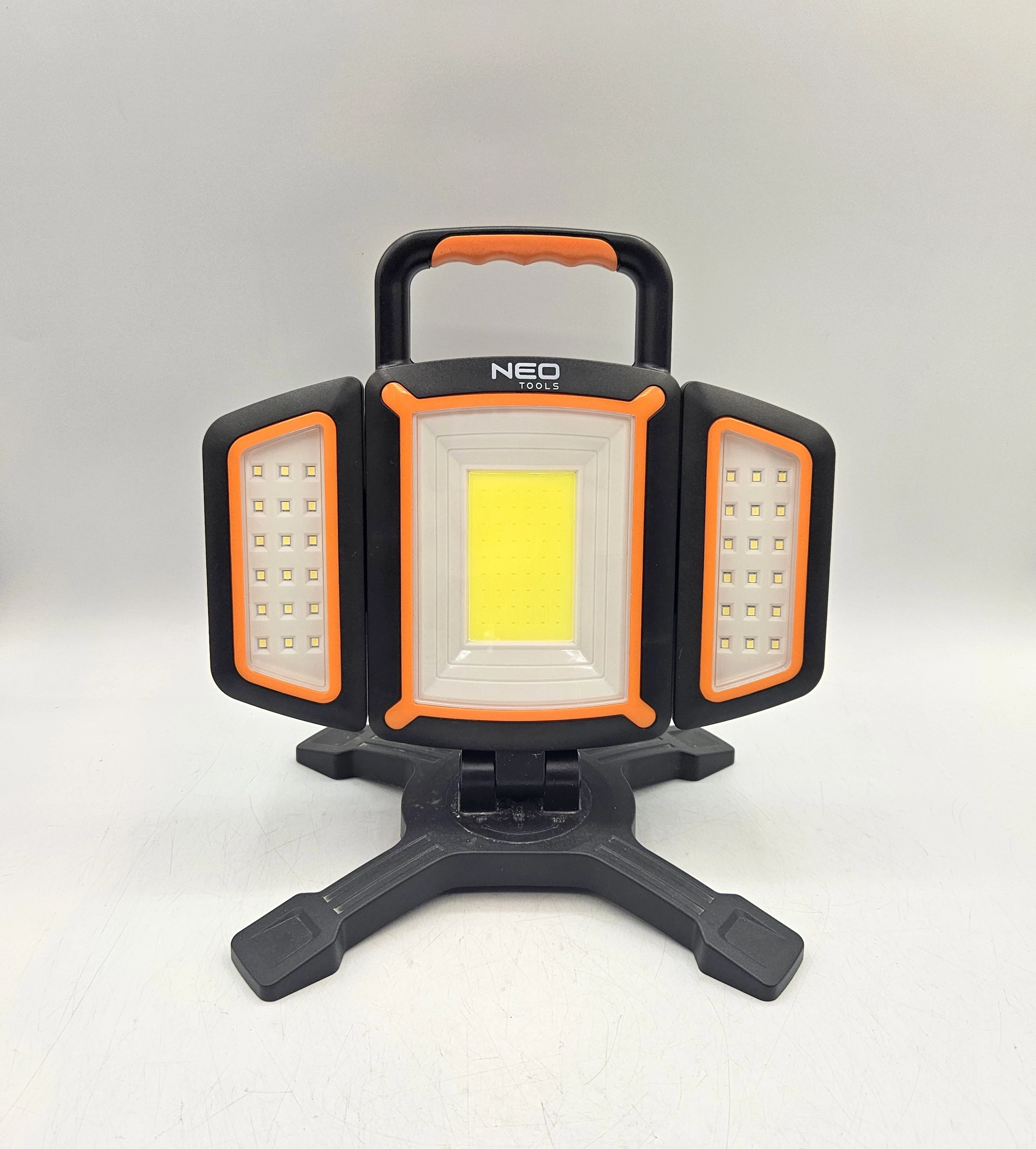 lampa-warsztatowa-neo-tools-99-125-2000lm-3-maja-48-poznan-ska-x