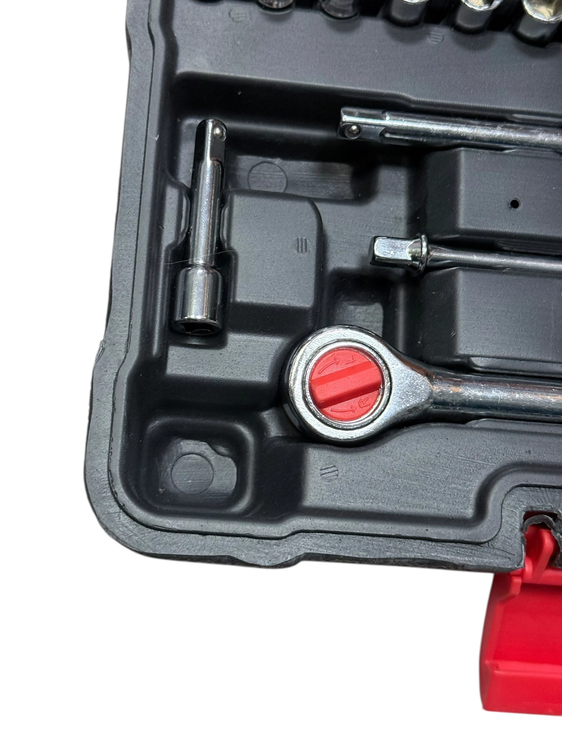 zestaw-kluczy-nasadowych-top-tools-38d525-15-elementow-kod-producenta-5902062037688