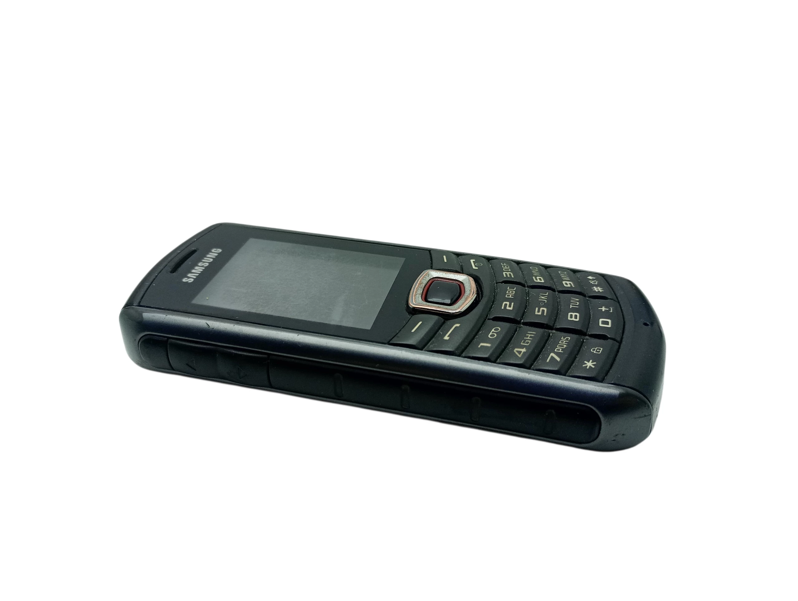 telefon-samsung-solid-b2710-czarny-2mpx-1300mah-2-typ-202685-212933