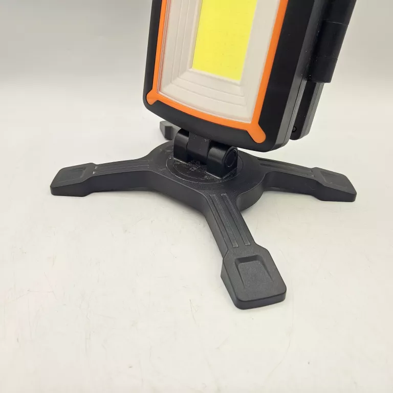 lampa-warsztatowa-neo-tools-99-125-2000lm-stan-11323-2