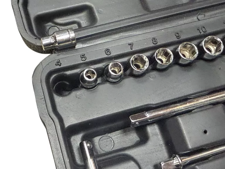 zestaw-kluczy-nasadowych-top-tools-38d525-15-elementow-stan-11323-2