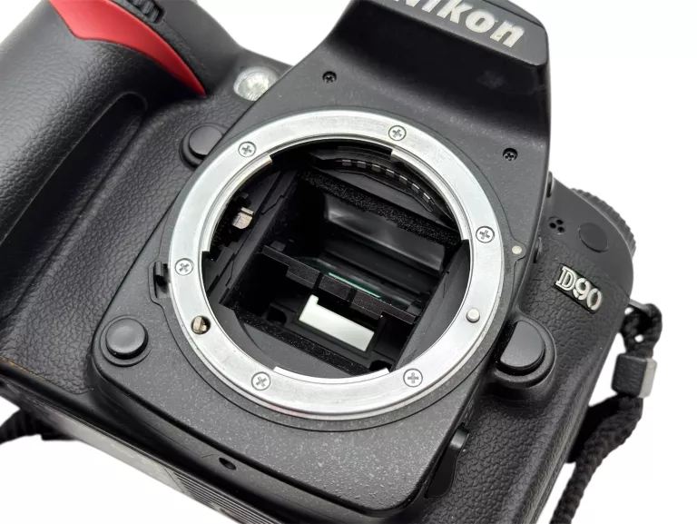 lustrzanka-nikon-d90-nikon-18-55mm-nikon-55-200mm-6024-zdj-opis-kod-producenta-d90
