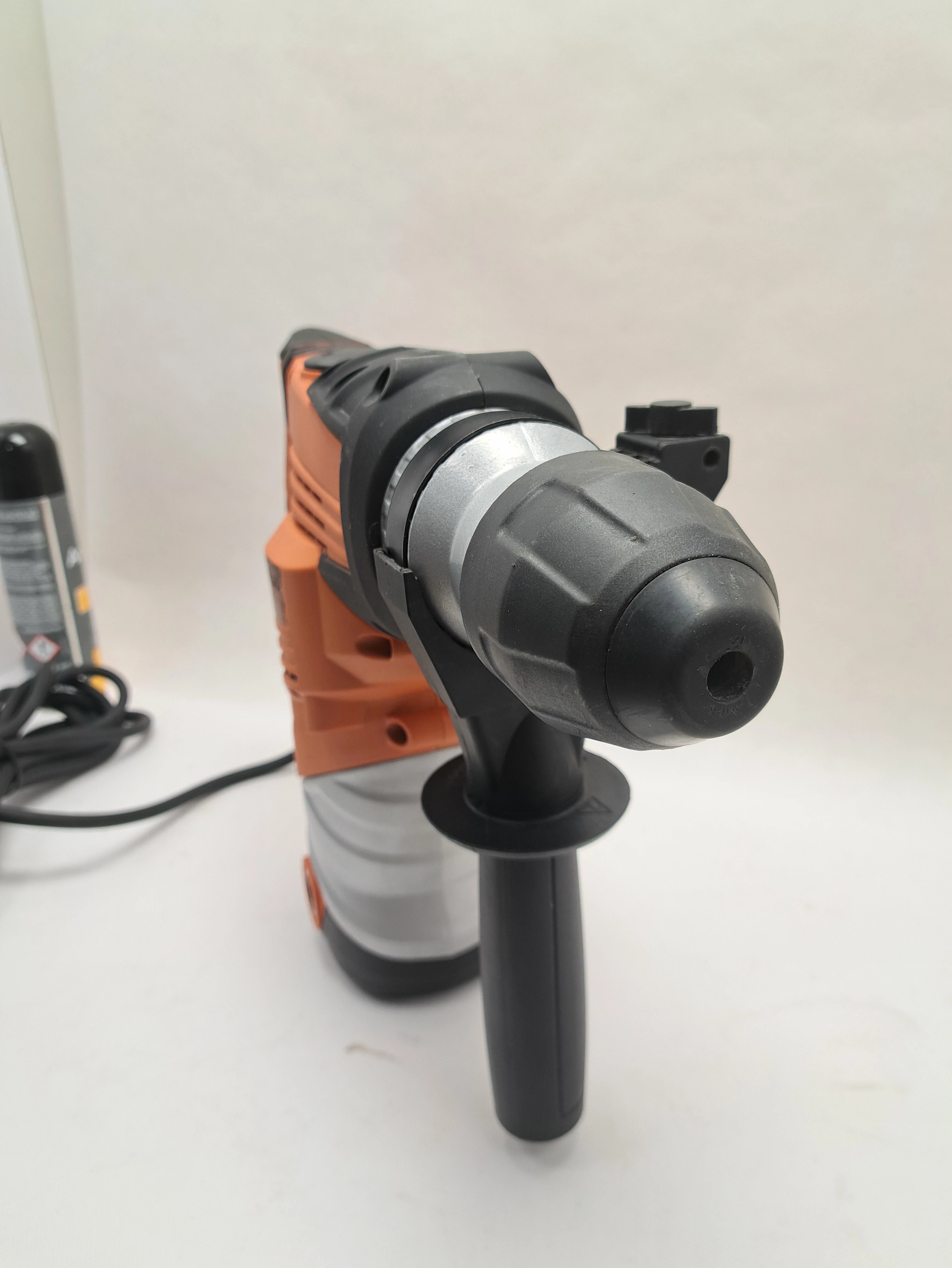 mlot-udarowy-toolson-pro-bh-1600walizka-energia-udaru-400