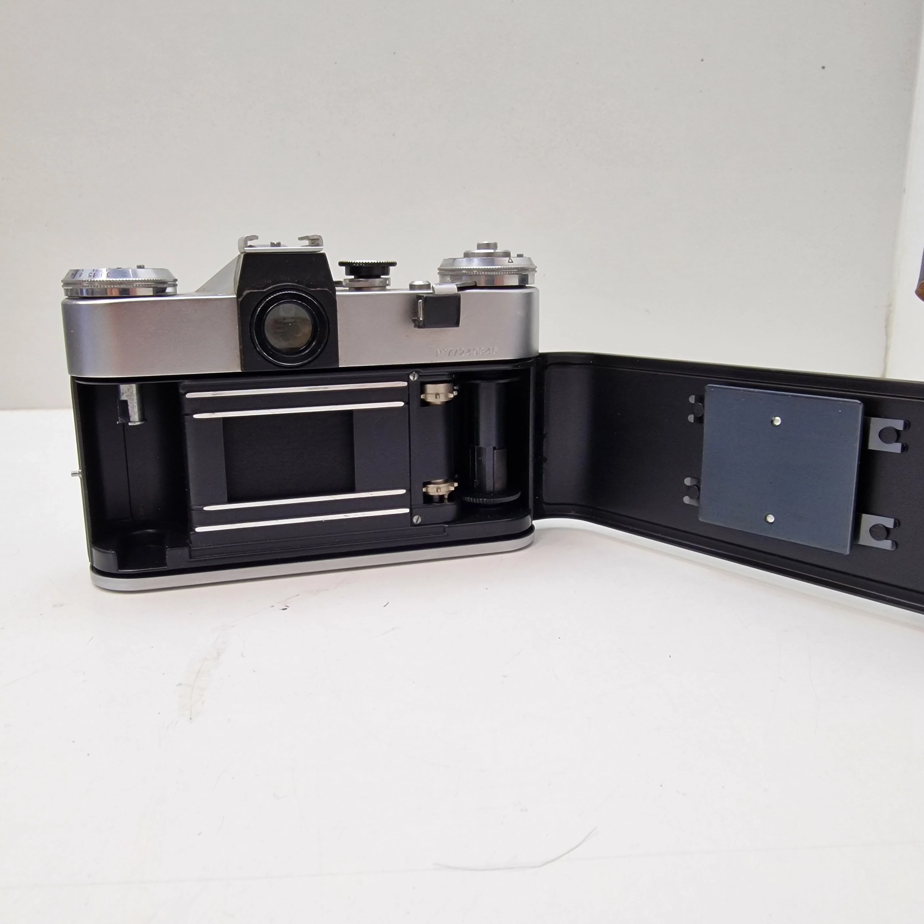 aparat-analogowy-zenit-e-dluga-5-koscierzyna