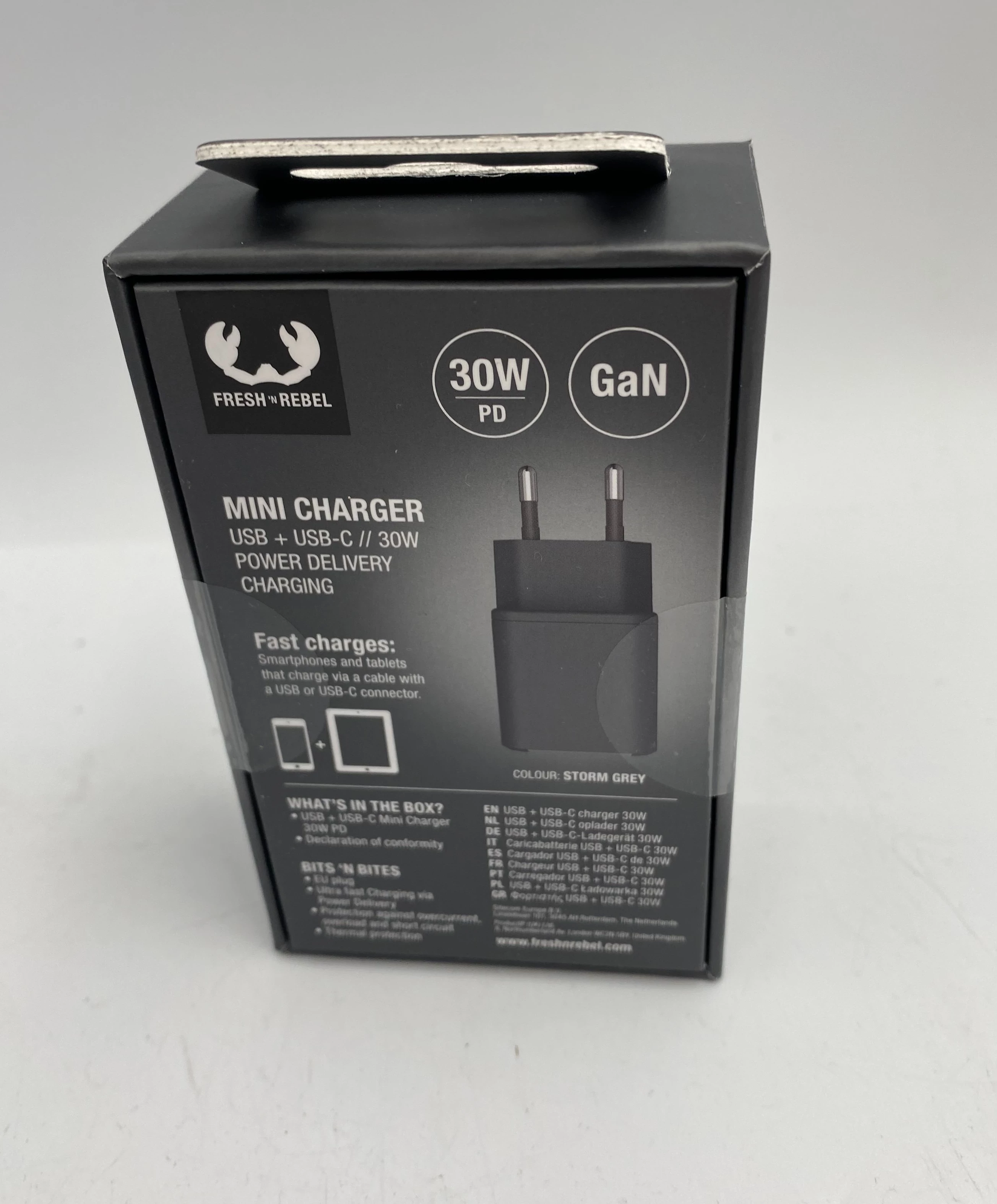 mini-charger-usbusb-c-30w-fresh-n-rebel-czarna-ean-gtin-8720249804161