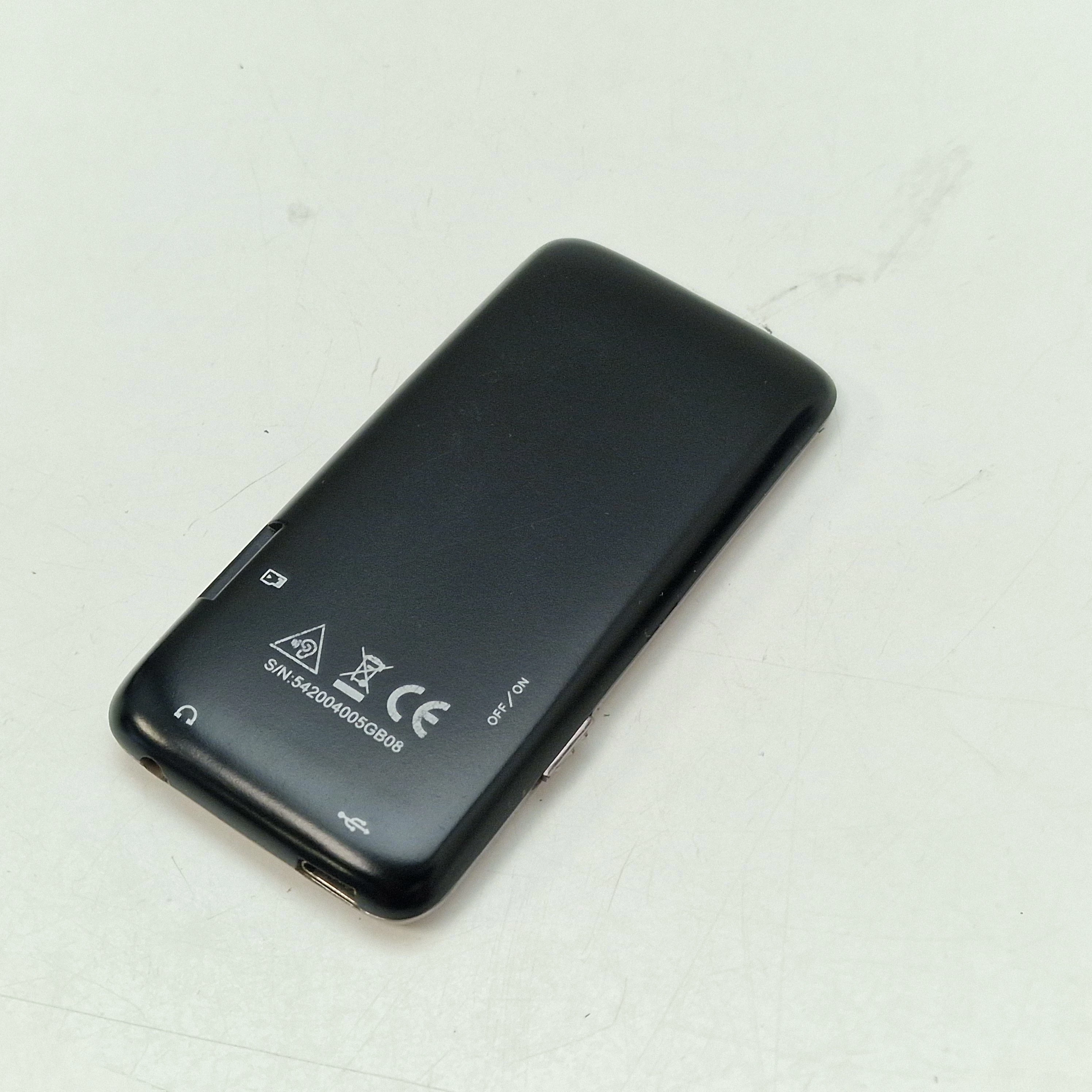 odtwarzacz-mp4-intenso-wbudowana-pamiec-202869-214205