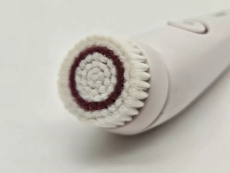 szczoteczka-do-twarzy-na-baterie-beurer-fc45-ean-gtin-4211125605506