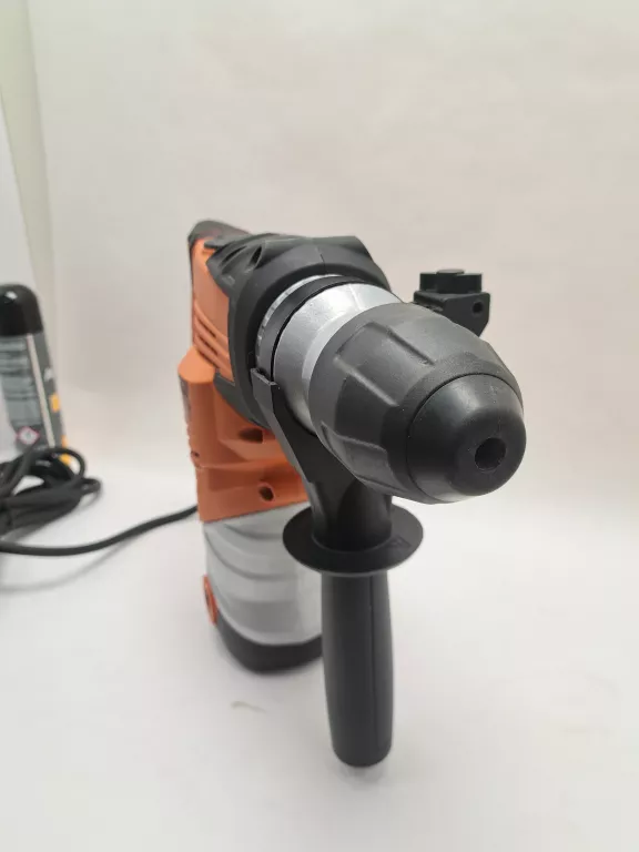 mlot-udarowy-toolson-pro-bh-1600walizka-energia-udaru-400