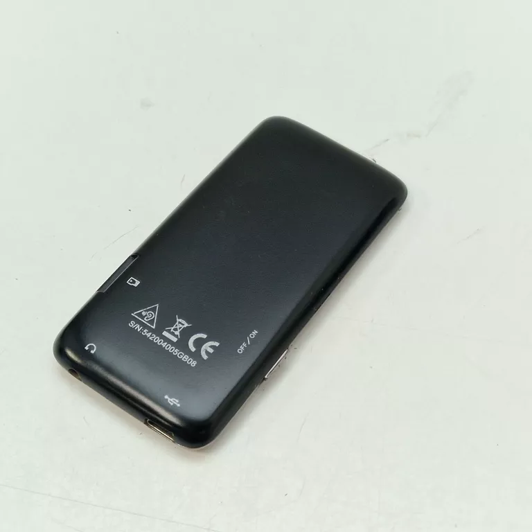 odtwarzacz-mp4-intenso-wbudowana-pamiec-202869-214205