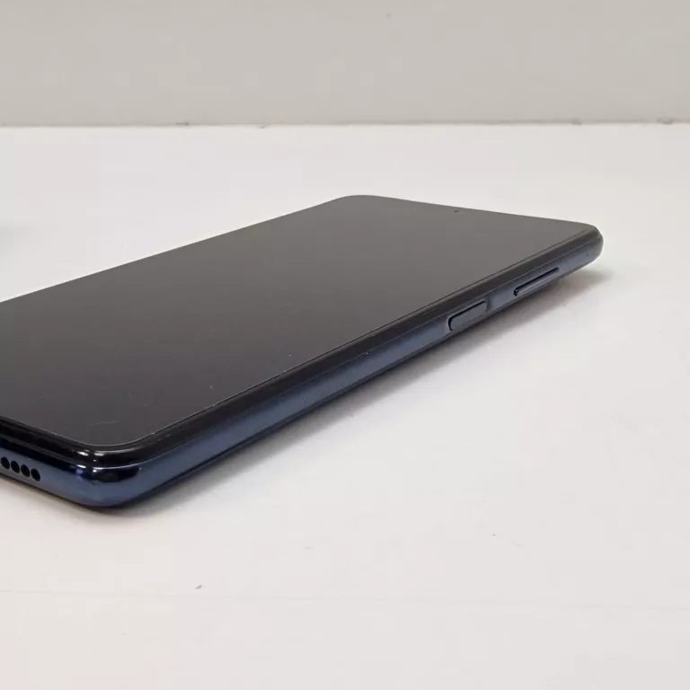 telefon-poco-x3-pro-8256gb-czarny-kod-producenta-32477