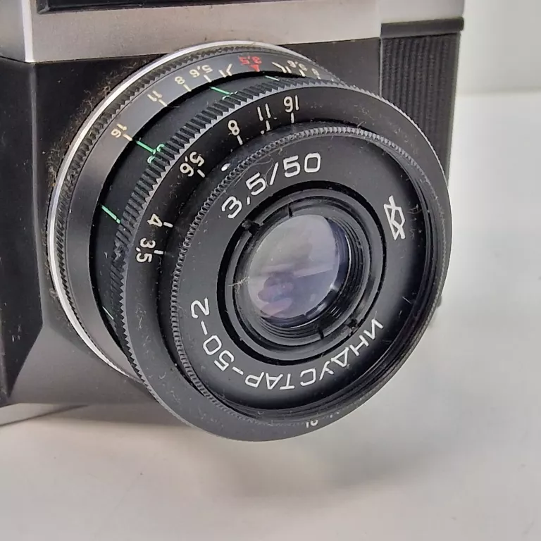 aparat-analogowy-zenit-e-model-e