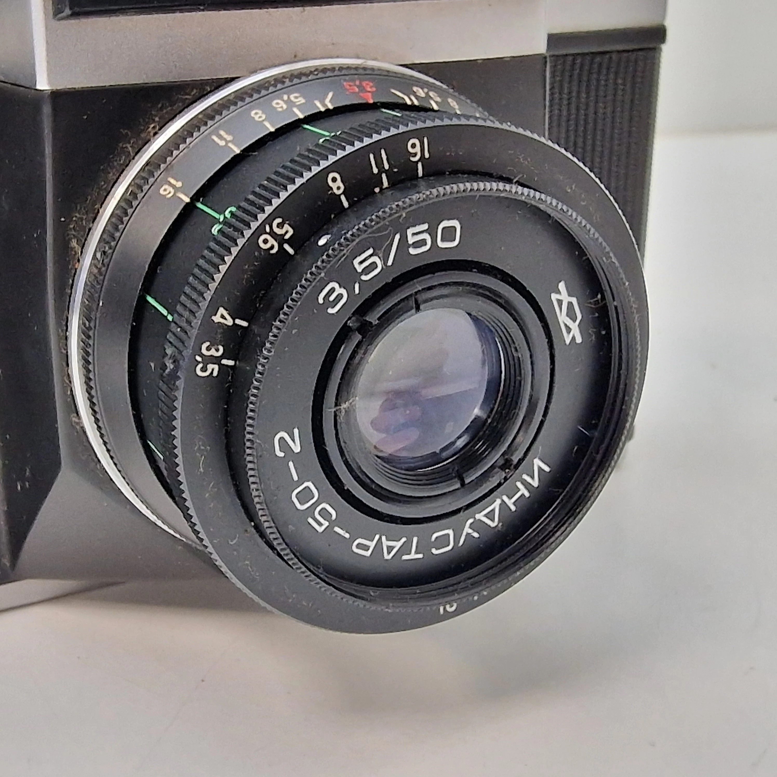 aparat-analogowy-zenit-e-model-e