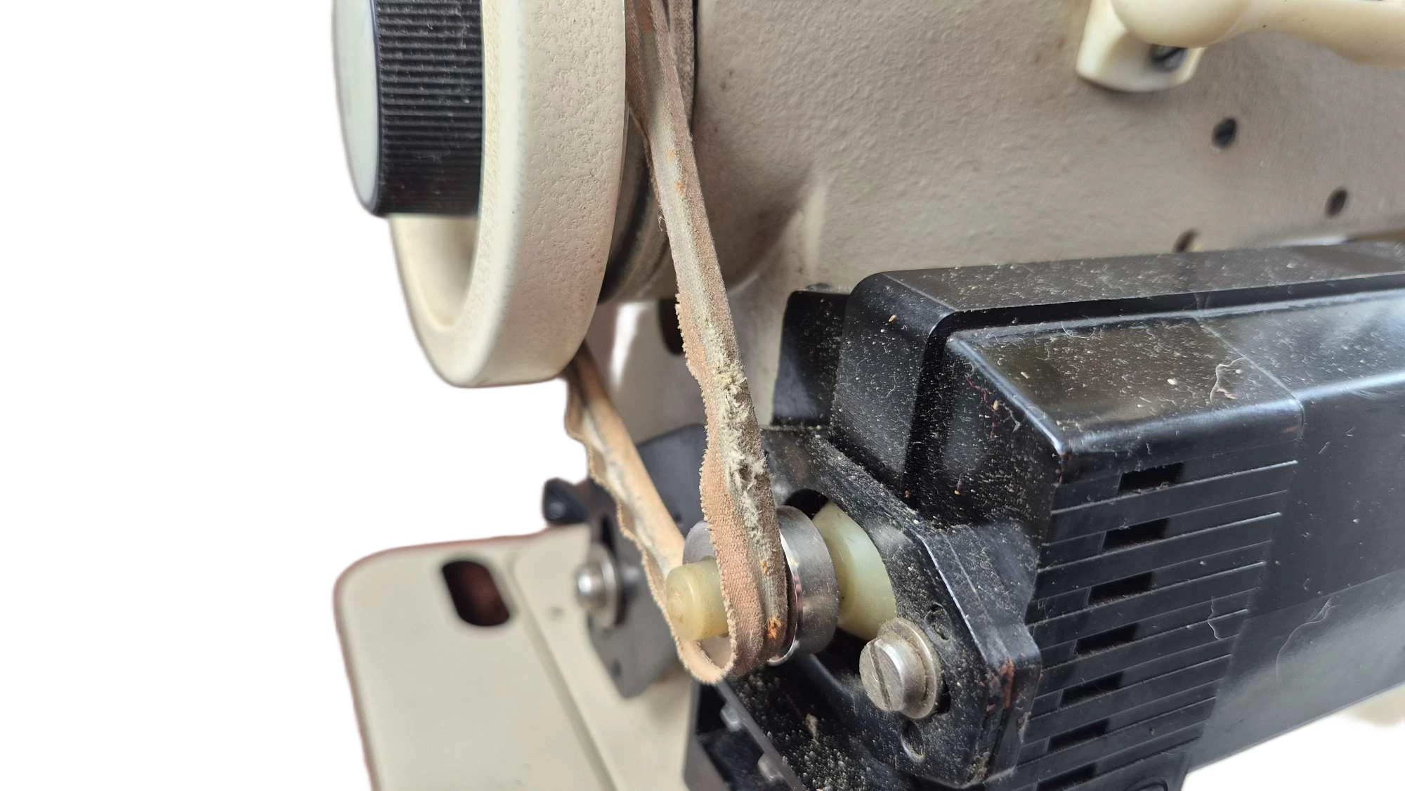 maszyna-do-szycia-lucznik-predom-466-model-predom-466