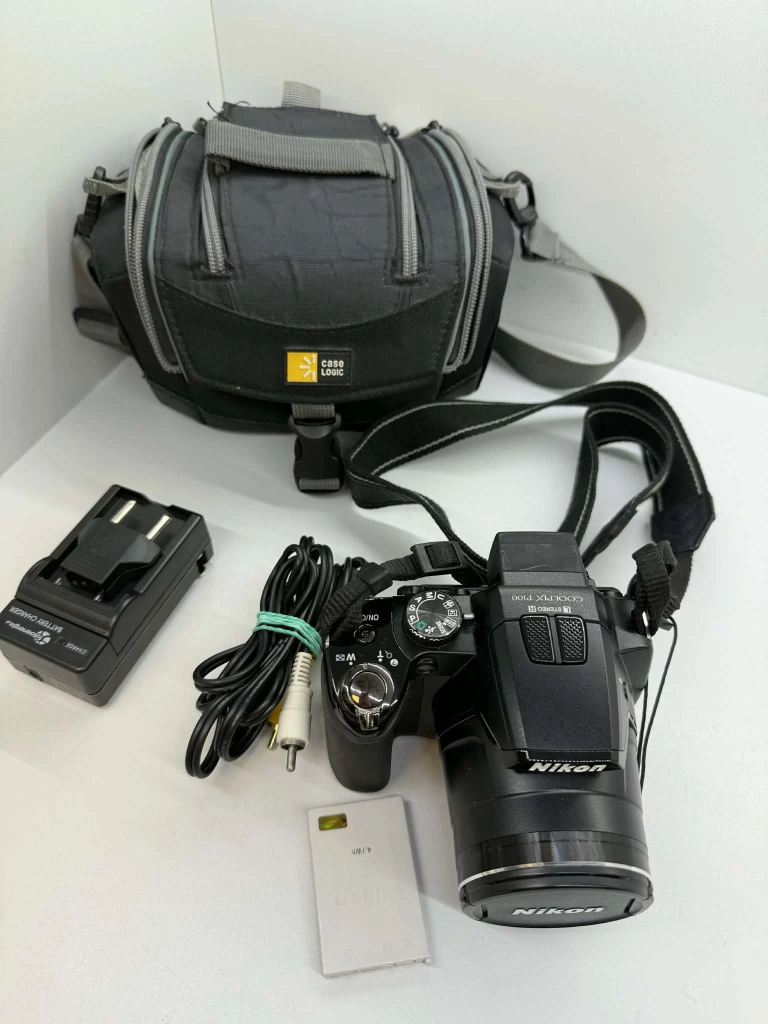 aparat-cyfrowy-nikon-coolpix-p100etui-ladowarka-2x-bateria-ean-gtin-4935698970020