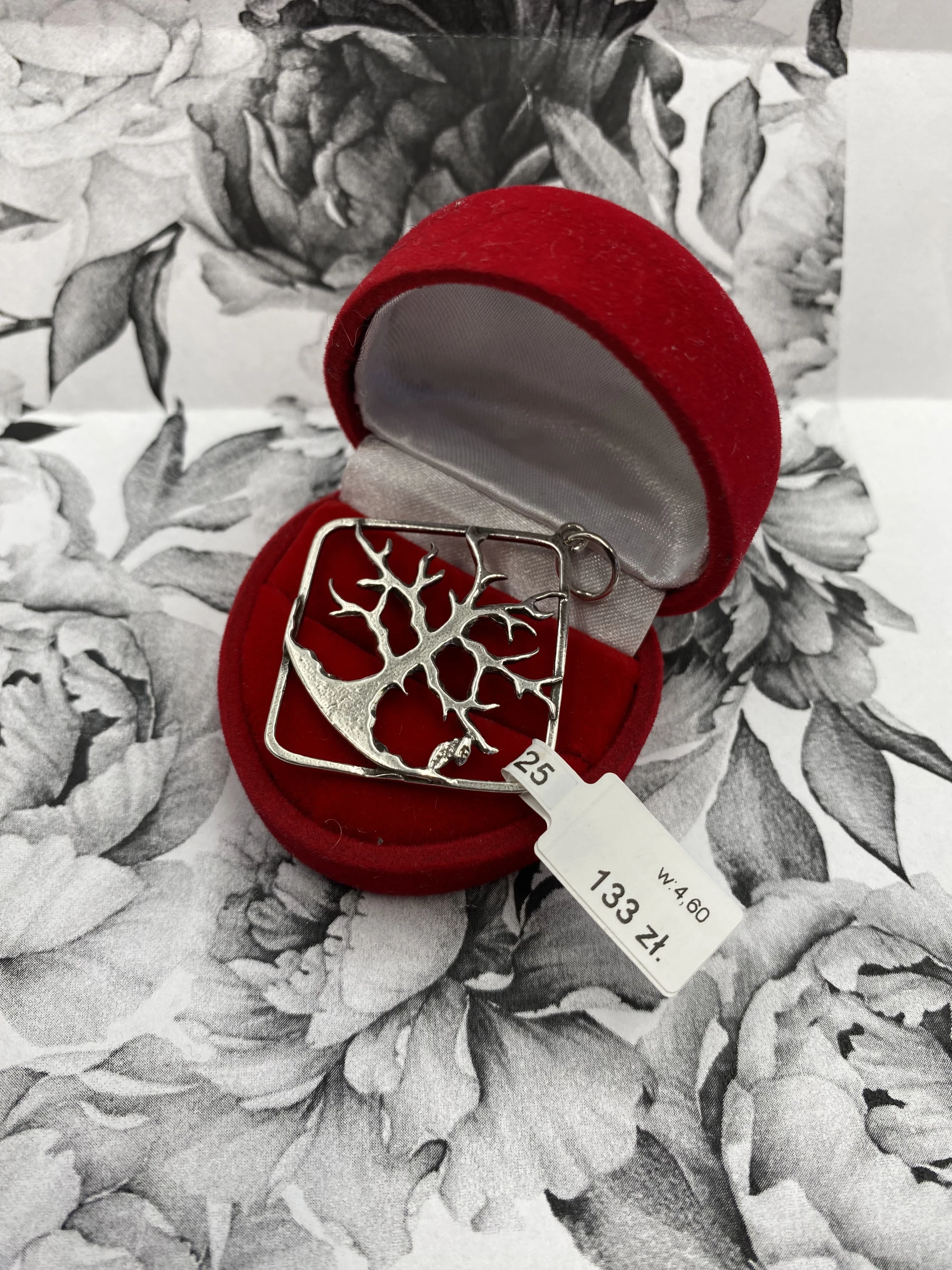 srebrna-zawieszka-drzewo-925-460g-wyzwolenia-4b-szczecin