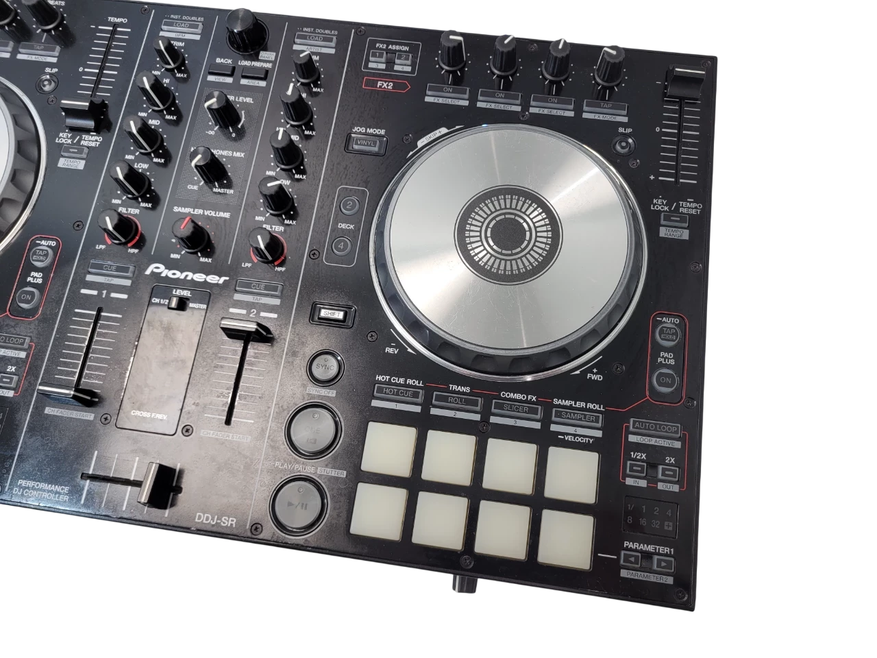 mikser-pioneer-ddj-sr-przenosny-2-kanalowy-pasmo-przenoszenia
