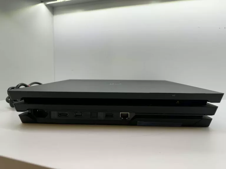 konsola-ps4-pro-1tb-cuh-7016bzas-kod-producenta-cuh-7016b