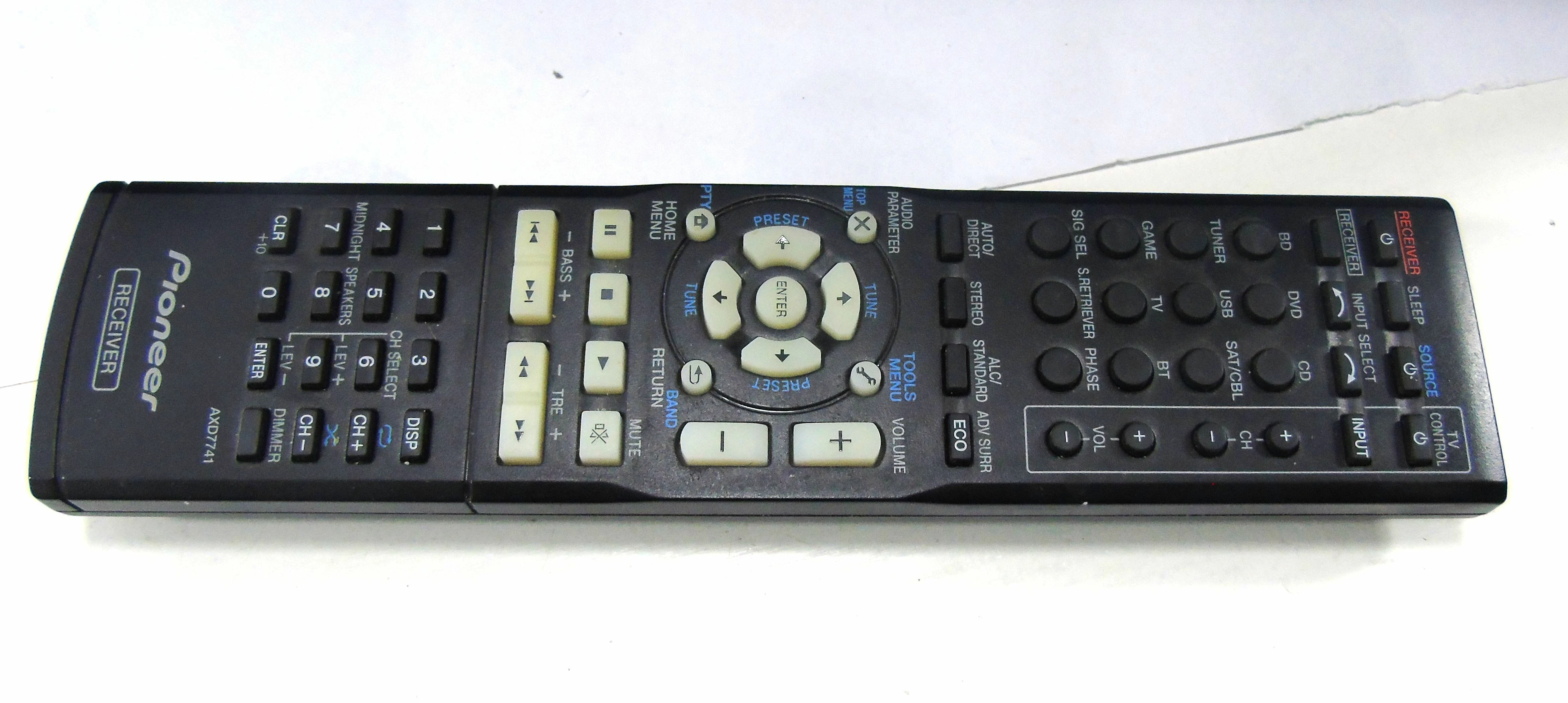 amplituner-pioneer-vsx-330-k-pilot-ean-gtin-4573211150292