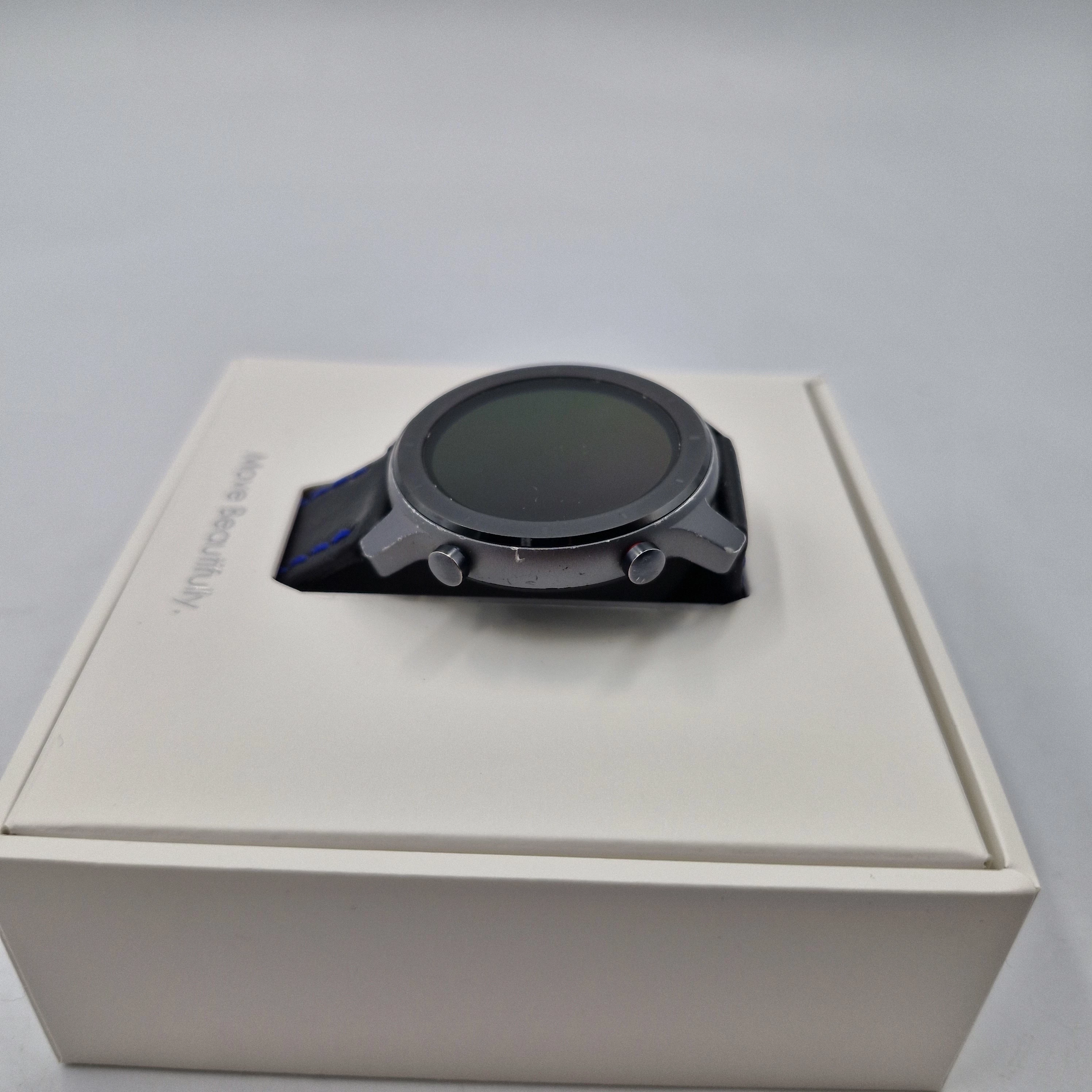 smartwatch-amazfit-gtr-pud-stan-11323-2