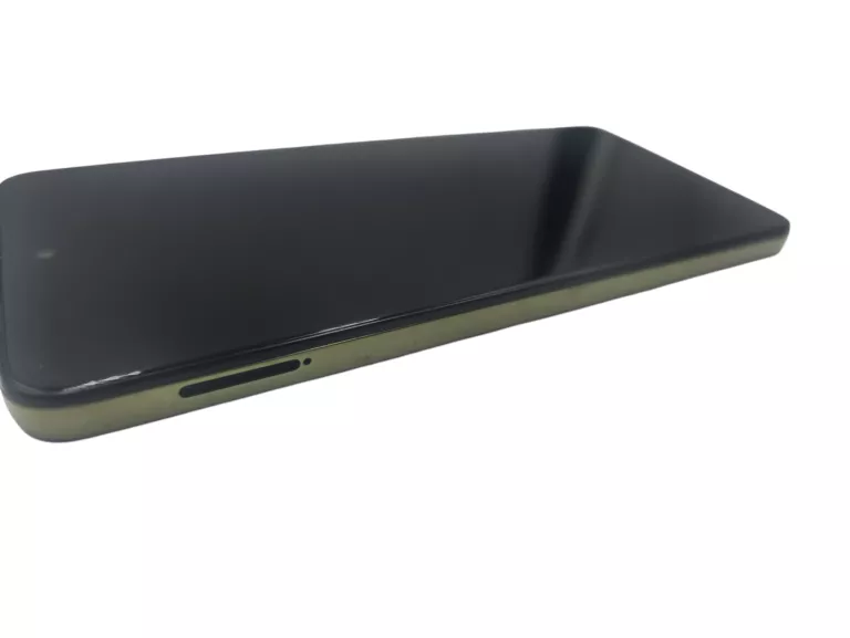 telefon-motorola-moto-g15-kod-producenta-pb6e0016pl