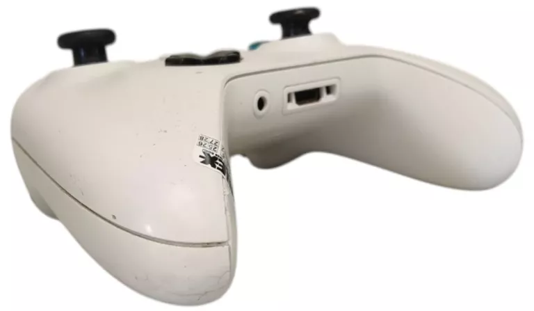 konsola-xbox-one-s-1tb-liczba-kontrolerow-w-zestawie-205994-225550