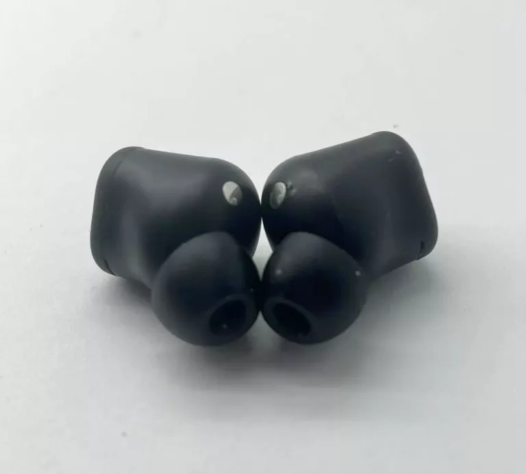 sluchawki-dokanalowe-beats-solo-buds-szary-stan-11323-2