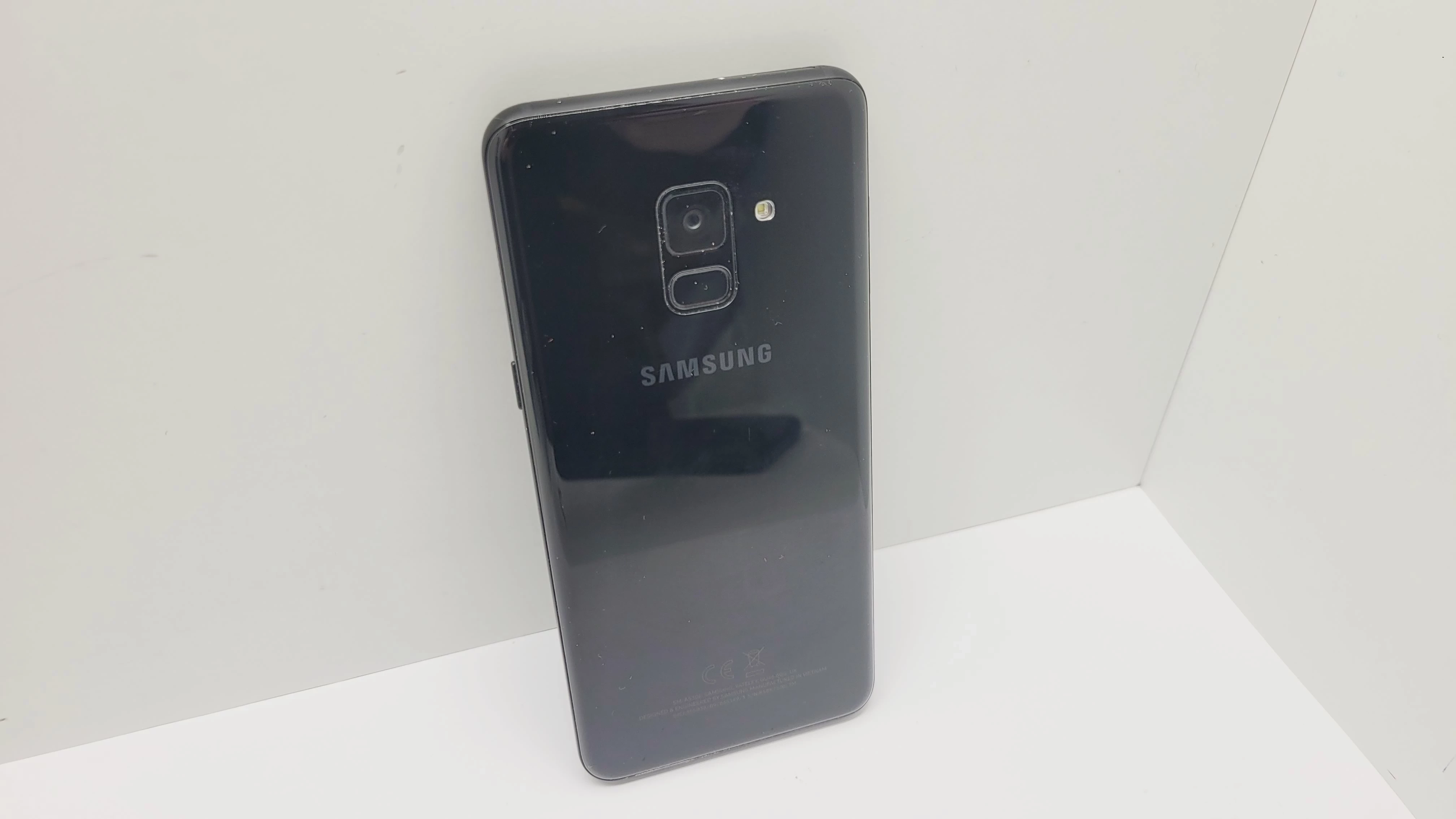 samsung-galaxy-a8-2018-4gb32gb-ean-gtin-8801643045463