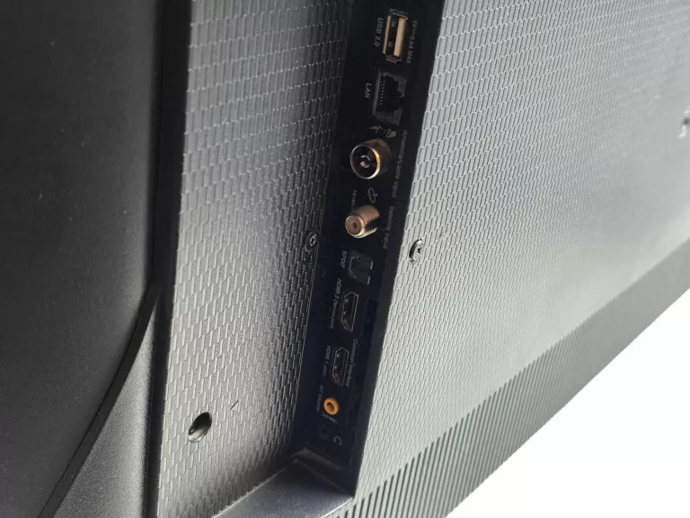 telewizor-thomson-40fe5606-40-led-full-hd-dvb-t2-android-tv-opis-smart-tv-211678-250634