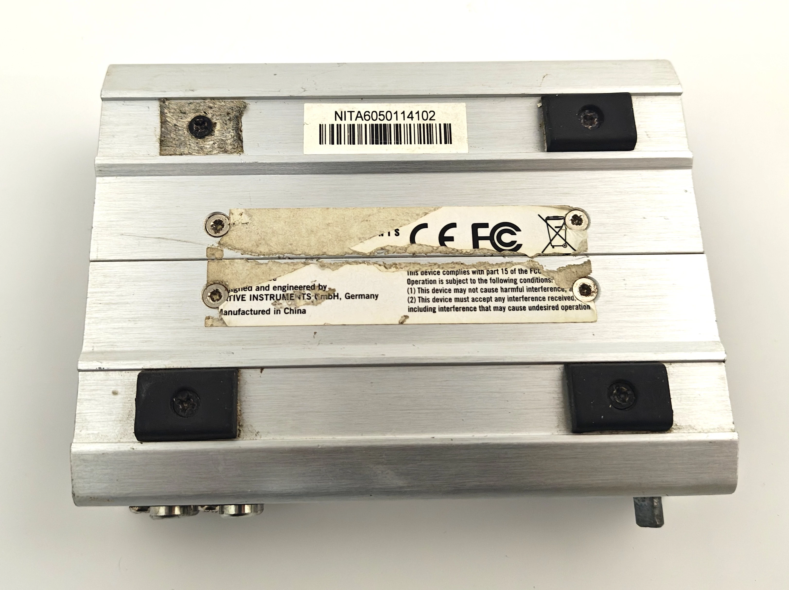 karta-dzwiekowa-traktor-audio-6-model-traktor-audio-6