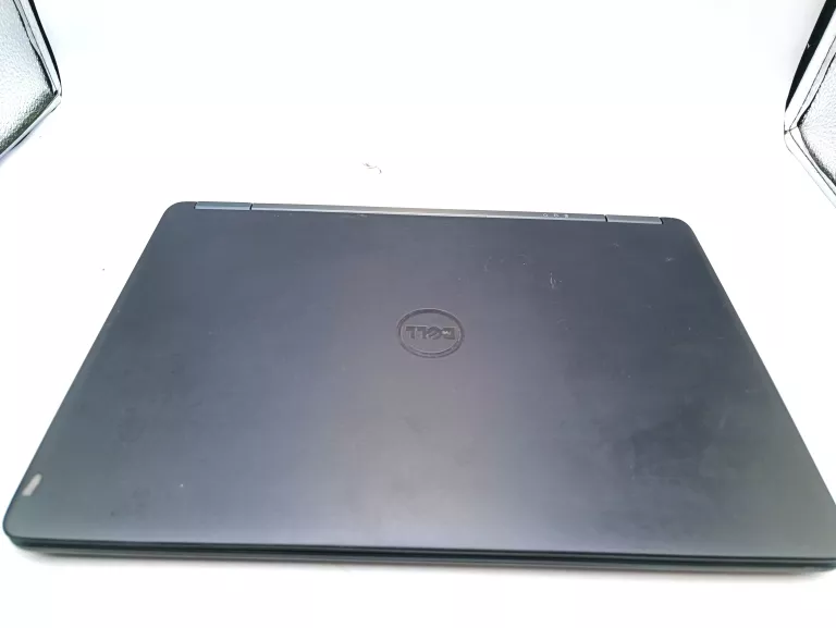 laptop-dell-latitude-e7250-i5-5300u-8gb-256gb-zasilacz-przekatna-ekranu-1250