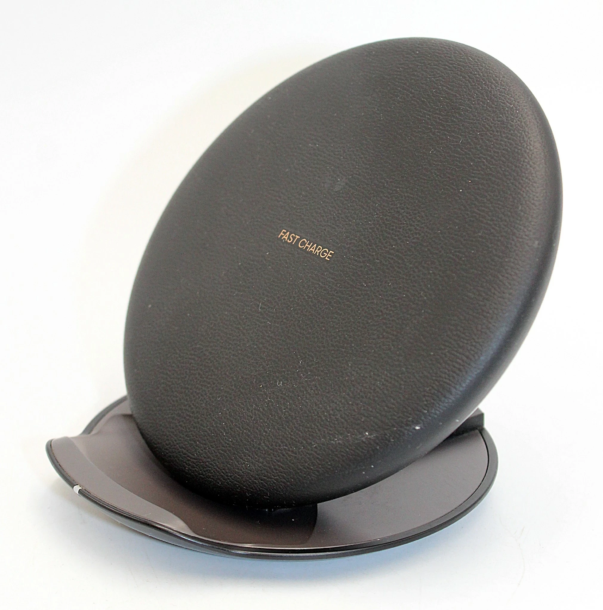 ladowarka-indukcyjna-samsung-ep-pg950-wireless-charger-convertible-liczba-urzadzen-ladowanych-jednoczesnie-1