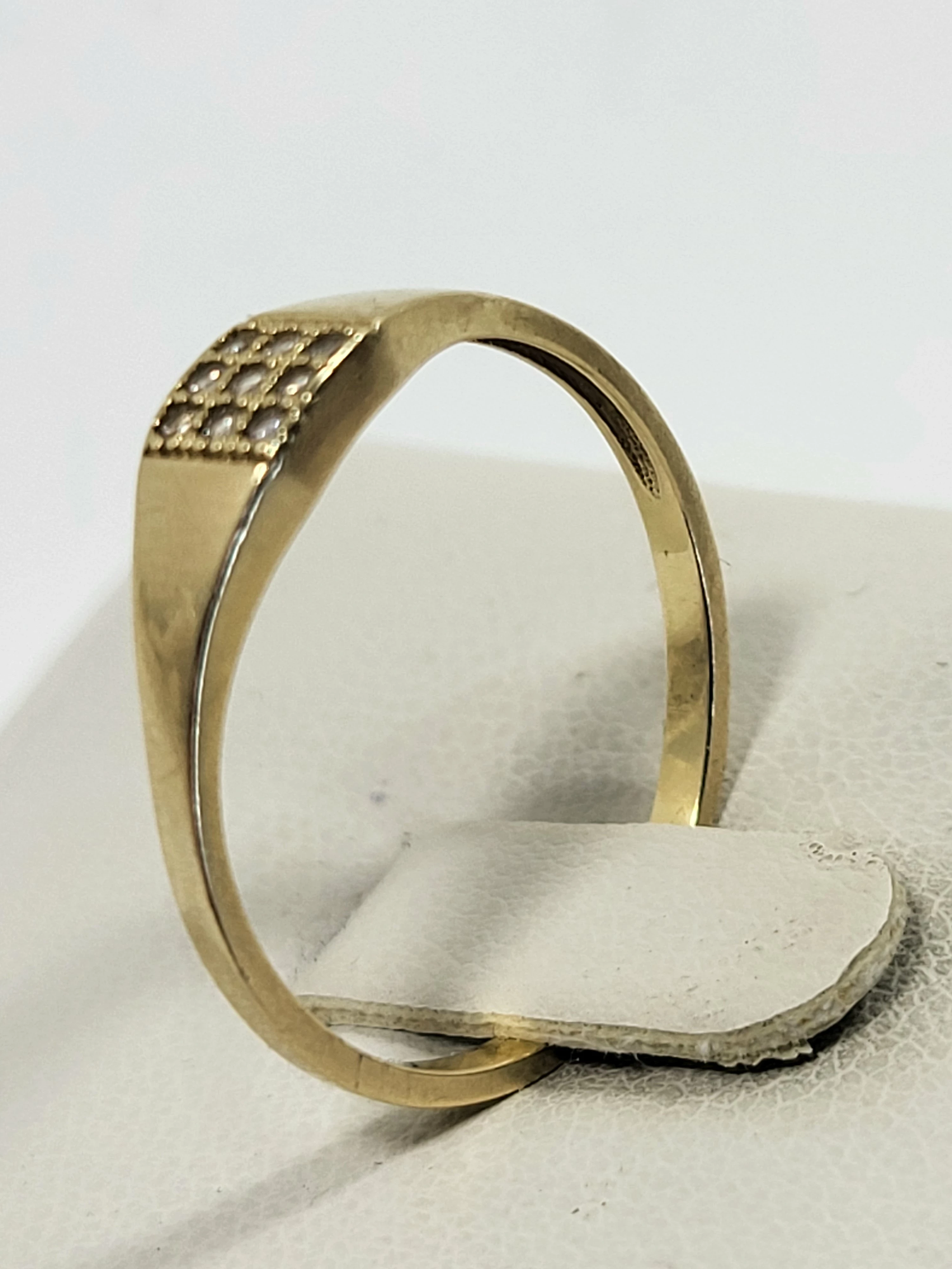 zloty-pierscionek-585-rodzaj-2205-2