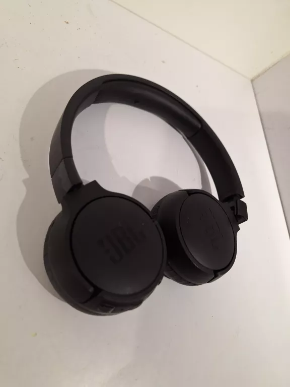 sluchawki-czarne-jbl-nauszne-tune660nc-ean-gtin-050036380751