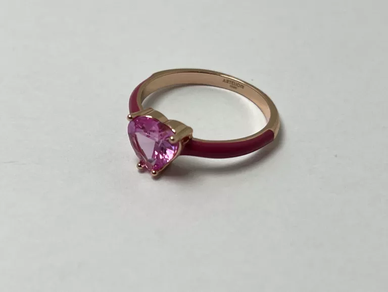 pierscionek-z-mosiadzu-pozlacany-z-kwarcem-i-emalia-serce-ar537-9434-r1-stan-11323-2