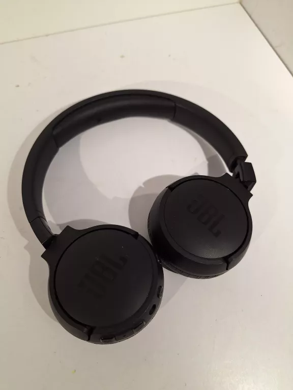 sluchawki-czarne-jbl-nauszne-tune660nc-janowicza-3-olsztyn