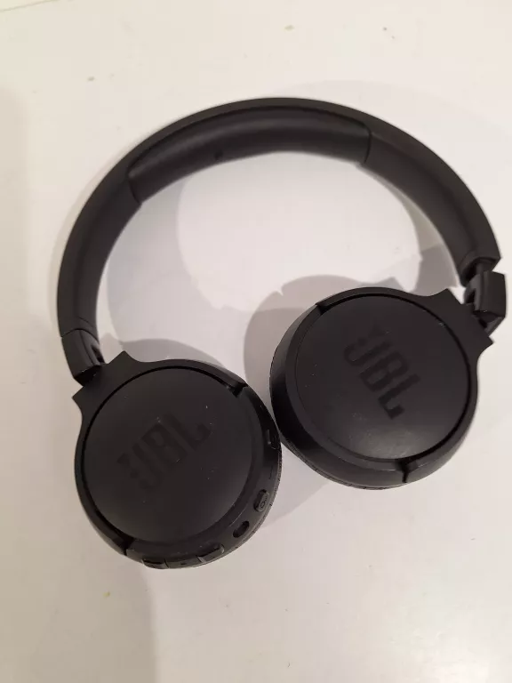 sluchawki-czarne-jbl-nauszne-tune660nc-kolor-dominujacy-129357-2