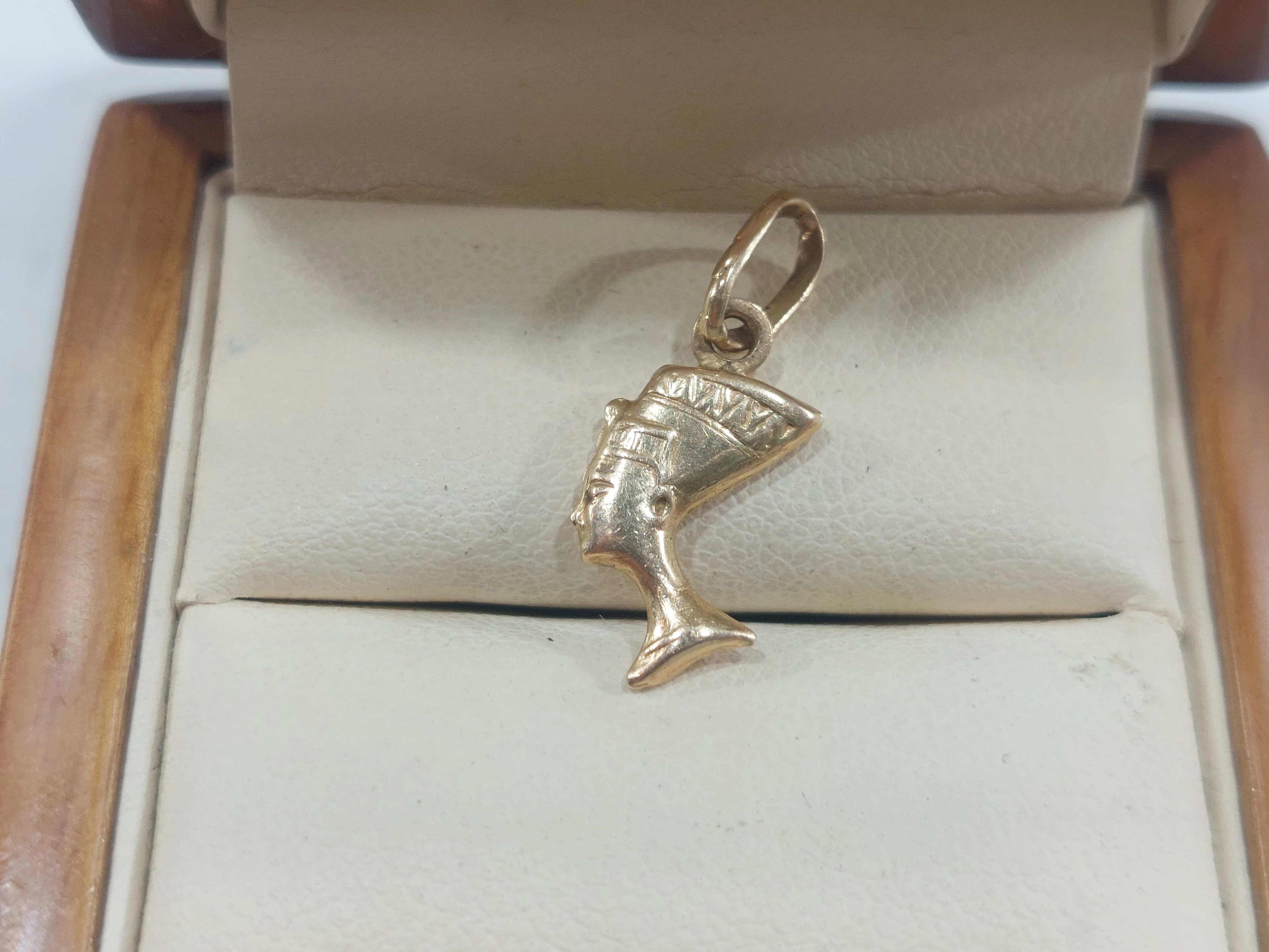 zlota-zawieszka-tefretete-092g-585-stan-11323-2