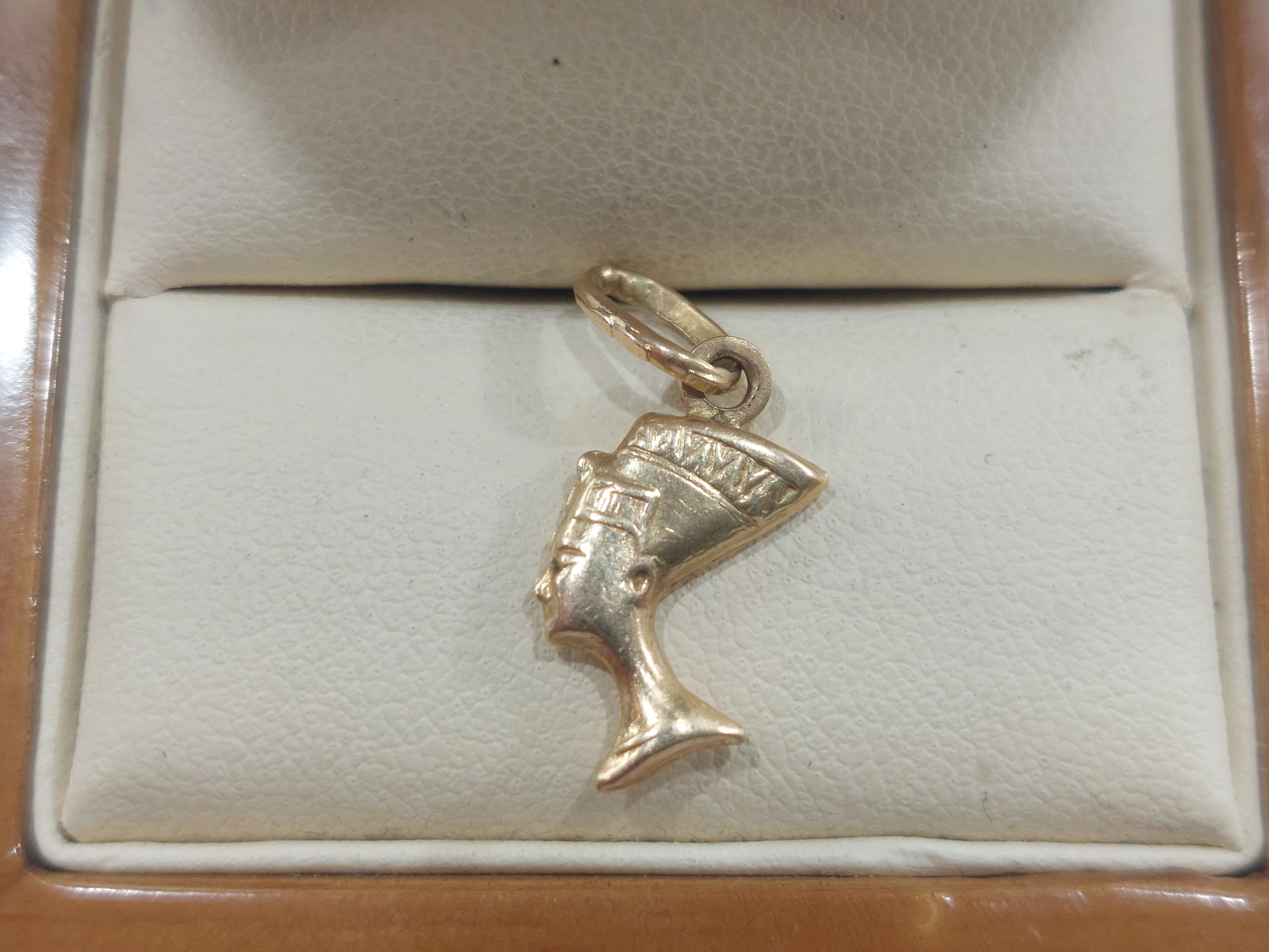 zlota-zawieszka-tefretete-092g-585-ostrowskiego-1-wroclaw